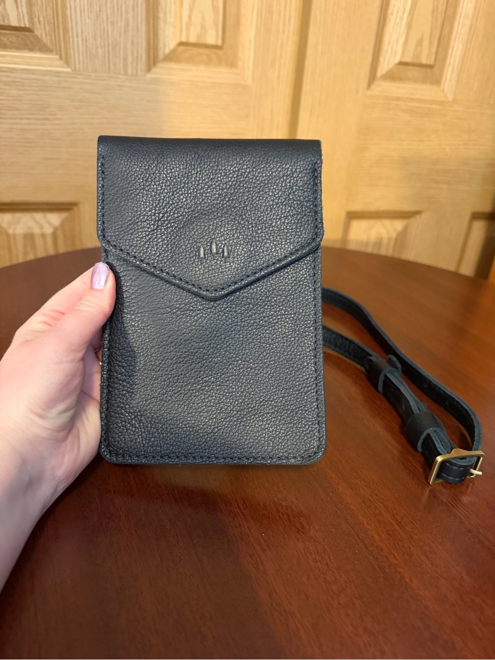 ‘Almost Perfect’ Portland Leather Goods Parker Phone Bag in Pebbled Black